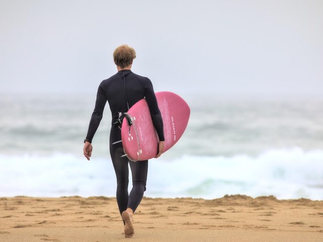 Meilleurs longboards pour débuter en surf